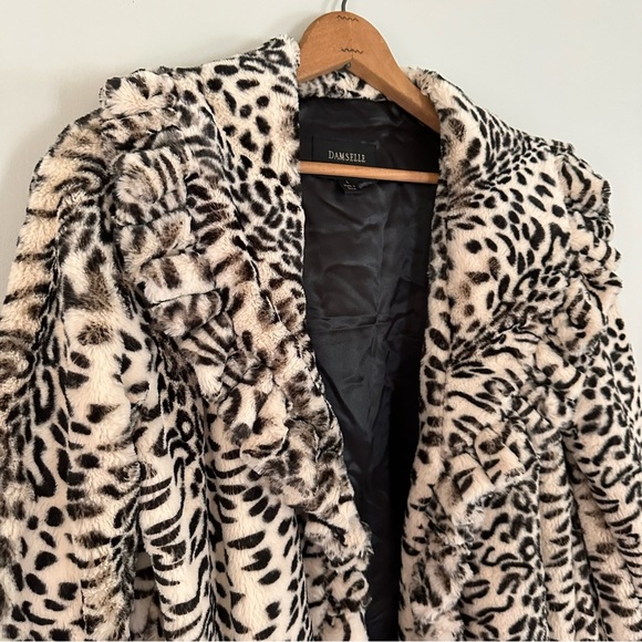 Damselle New York Faux Fur Cheetah Print Jacket - Picture 4 of 16